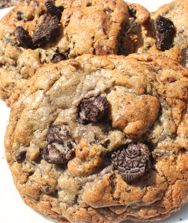 Cookies & Cream Cookie